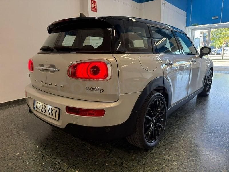 Usado Mini Cooper D Clubman 150 CV (110 kW) 2018 Gris / plata Familiar