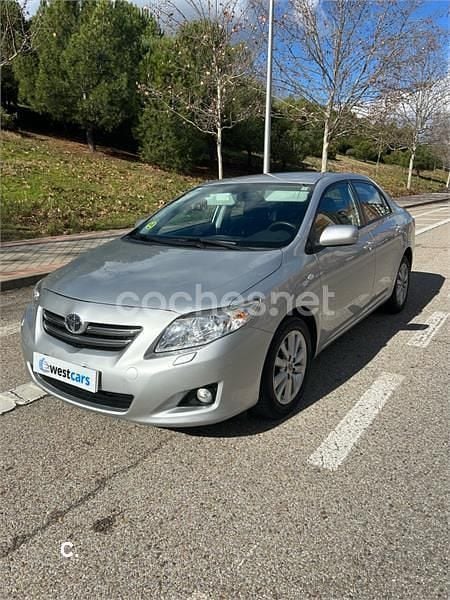 Gris / plata Usado 2009 Toyota Corolla Sol Berlina | 7700 € - Imagen 1/4