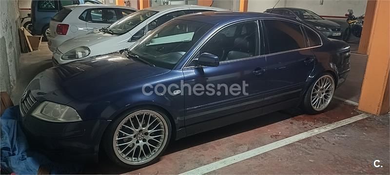 Usado VW Passat Comfortline 150 CV (110 kW) 2001 Azul Berlina