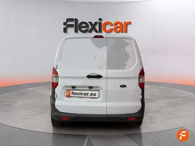 Usado Ford Transit 75 CV (55 kW) 2019 Blanco Utilitario