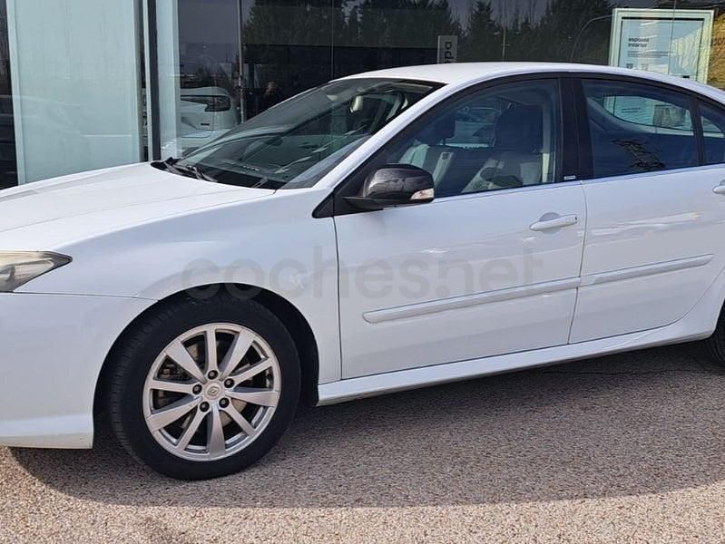 Usado Renault Laguna III GT 130 CV (95 kW) 2011 Blanco Berlina