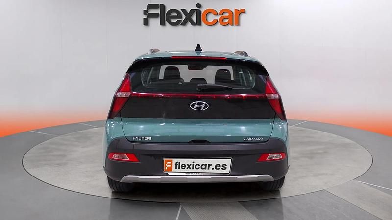 Usado Hyundai Bayon 84 CV (61 kW) 2023 Verde SUV