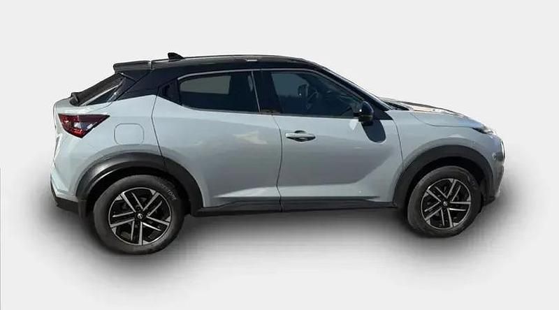 Usado Nissan Juke N-Connecta 114 CV (83 kW) 2024 Katana grey black metalizado SUV