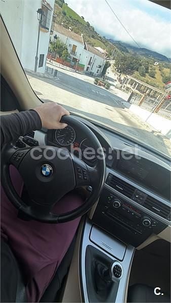 Usado BMW 318 122 HP (89 kW) 2007 Preto Sedan