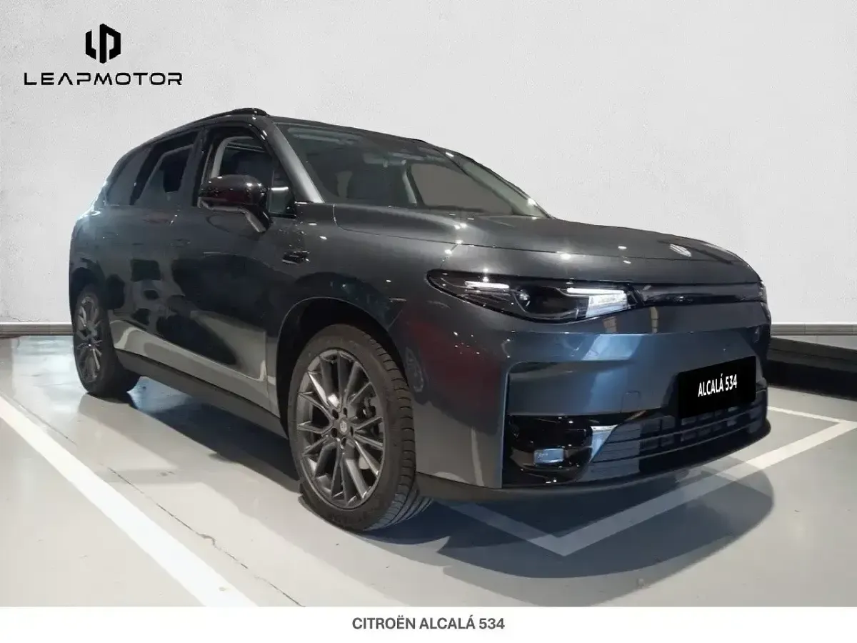 Nuevo Leapmotor C10 215 CV (158 kW) 2026 Gris SUV