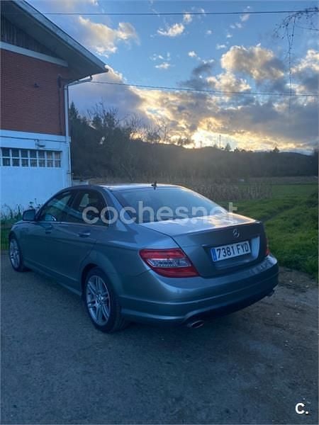 Usado Mercedes C350 Avantgarde 272 CV (200 kW) 2007 Gris / plata Berlina