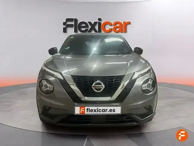 Usado Nissan Juke Acenta 114 CV (83 kW) 2020 Gris SUV