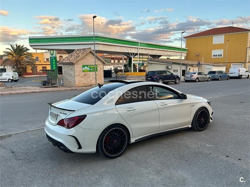 Usado Mercedes CLA45 AMG 381 CV (280 kW) 2016 Blanco Berlina