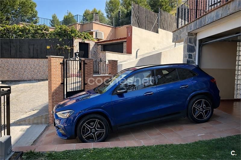 Usado Mercedes GLA250 218 CV (160 kW) 2024 Azul SUV