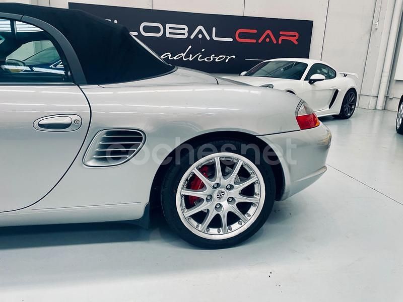 Usado Porsche Boxster S 260 CV (191 kW) 2003 Gris / plata Descapotable
