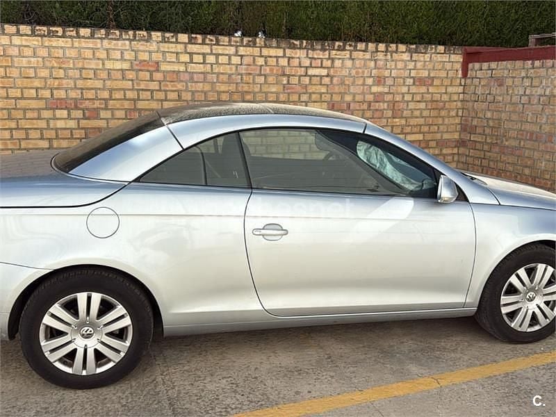 Gris / plata Usado 2008 VW Eos Descapotable | 7900 € (Precio justo) - Imagen 1/4