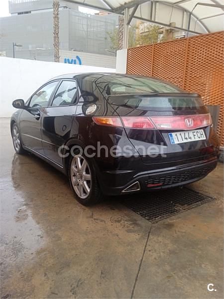 Usado Honda Civic Sport 140 CV (102 kW) 2006 Negro Berlina