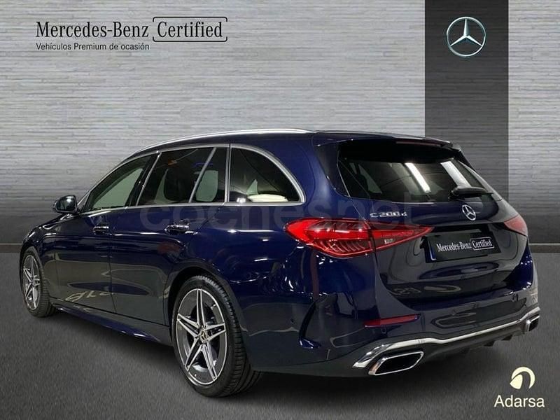 Usado Mercedes C200 163 CV (119 kW) 2023 Negro Familiar