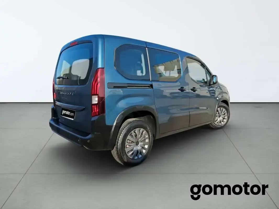 Usado Peugeot Rifter Allure 101 CV (74 kW) 2025 Azul Monovolumen