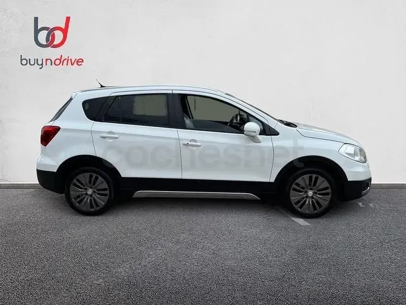 Usado Suzuki SX4 S-Cross GLX 120 CV (88 kW) 2016 Blanco SUV