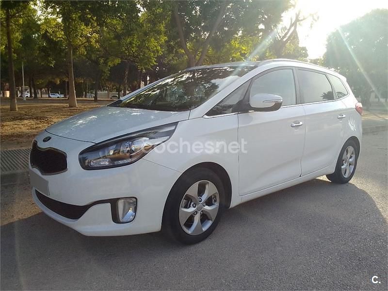 Blanco Usado 2015 Kia Carens Monovolumen | 10.800 € (Precio justo) - Imagen 1/4