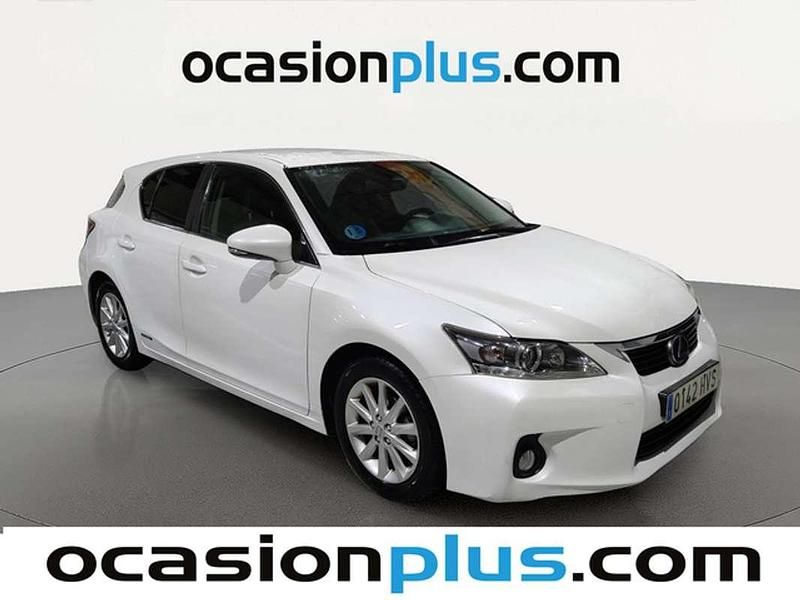 Usado Lexus CT200h 136 CV (100 kW) 2014 Blanco Utilitario