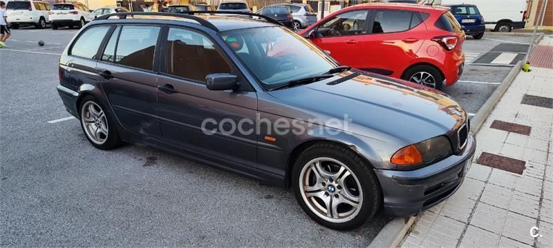 Usado BMW 320 136 CV (100 kW) 2000 Gris / plata Familiar