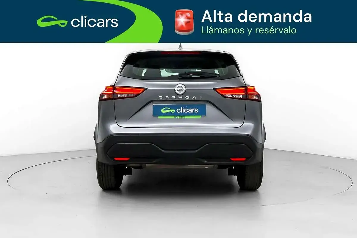 Usado Nissan Qashqai Acenta 140 CV (102 kW) 2021 Gris SUV