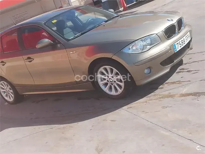 Usado BMW 120 163 CV (119 kW) 2006 Gris / plata Utilitario
