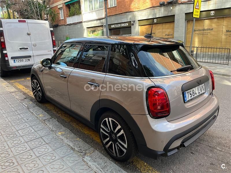Usado Mini ONE 102 CV (75 kW) 2021 Beige Utilitario