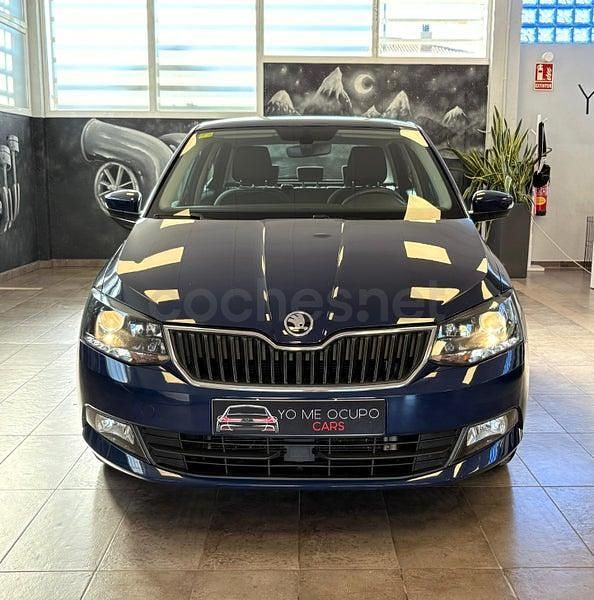 Usado Skoda Fabia Active 75 CV (55 kW) 2018 Azul Berlina