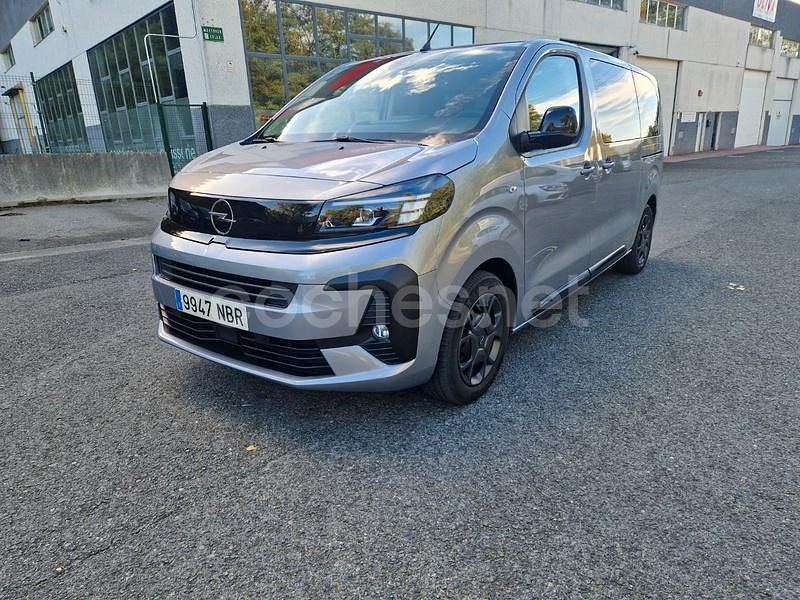 Gris / plata Usado 2025 Opel Zafira Monovolumen | 35.500 € - Imagen 1/4