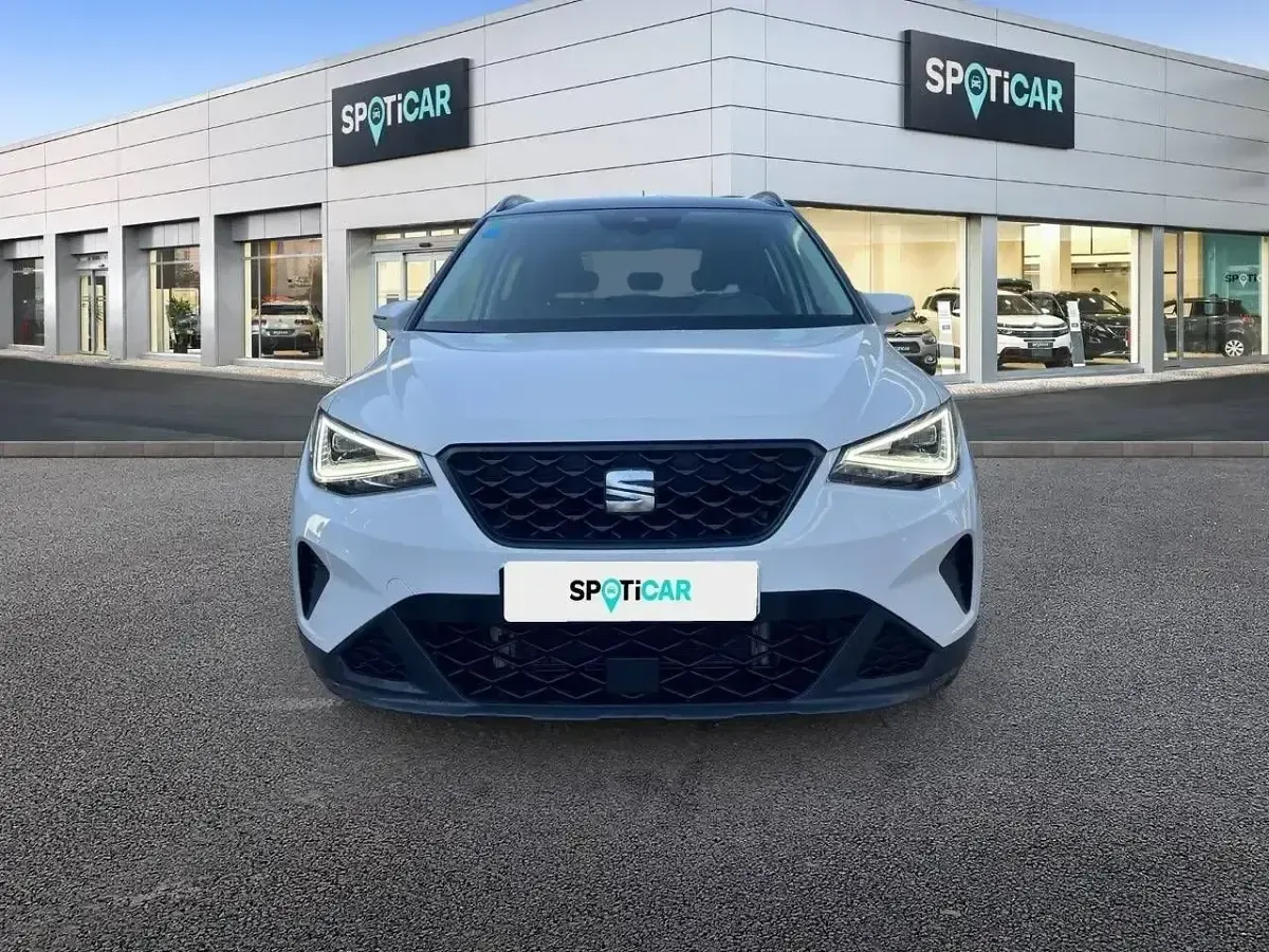 Usado Seat Arona Style 95 CV (69 kW) 2025 Blanco SUV