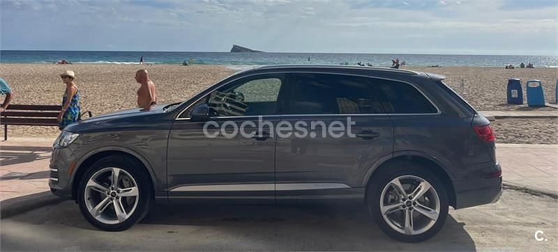 Usado Audi Q7 Design 218 CV (160 kW) 2019 Gris / plata SUV