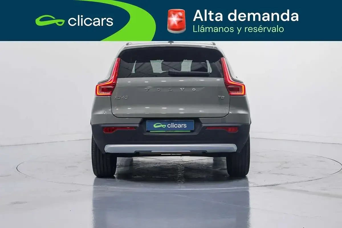 Usado Volvo XC40 Core 129 CV (94 kW) 2023 Verde SUV