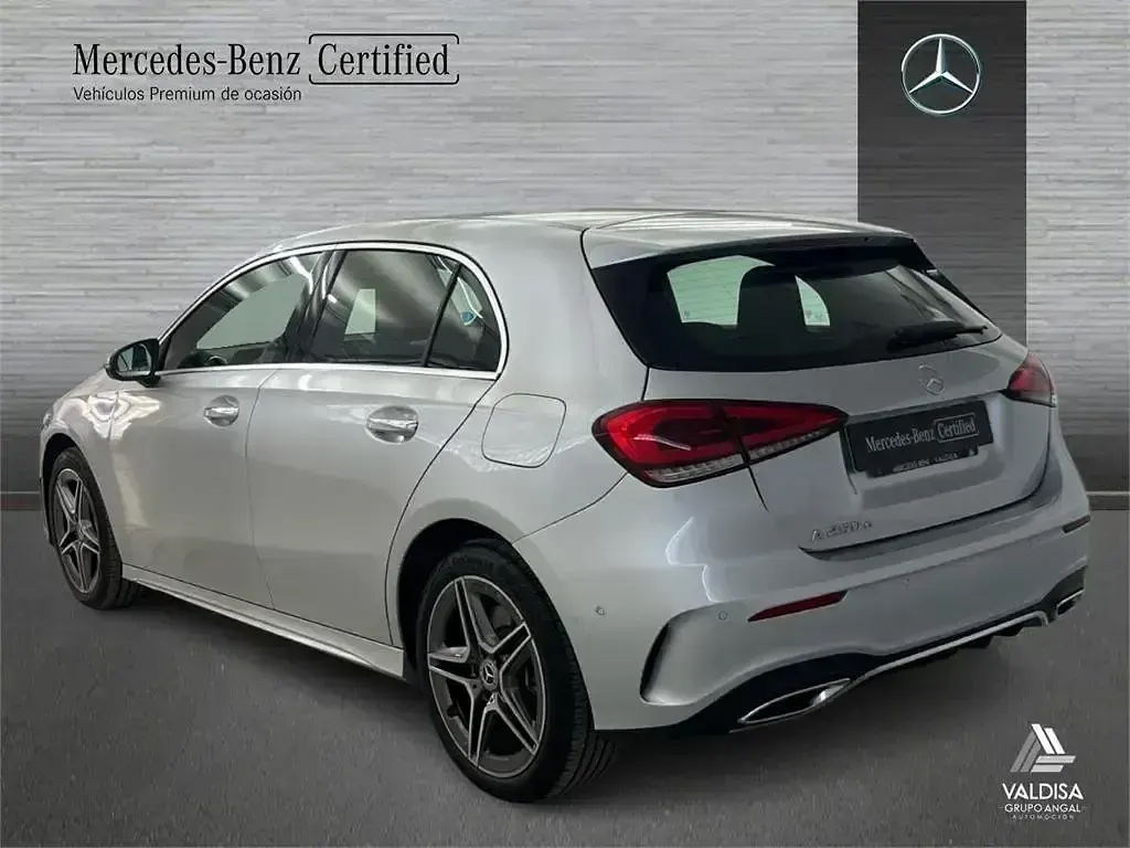 Usado Mercedes A250 AMG line 218 CV (160 kW) 2022 Gris