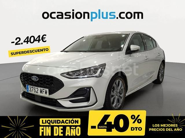 Gris / plata Usado 2023 Ford Focus ST-Line Berlina | 16.950 € (Precio justo) - Imagen 1/4