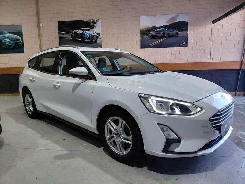 Usado Ford Focus Trend+ 125 CV (91 kW) 2019 Blanco Utilitario