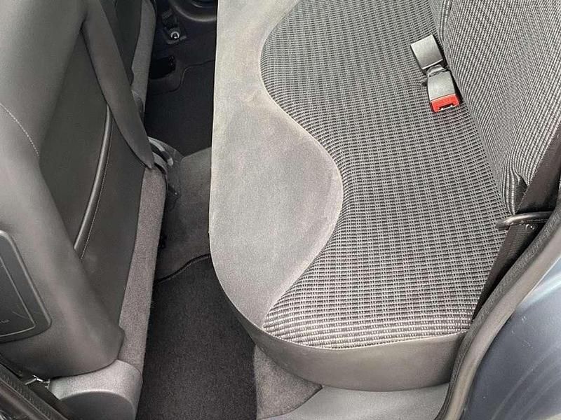 Usado Citroën C3 90 CV (66 kW) 2006 Gris Utilitario