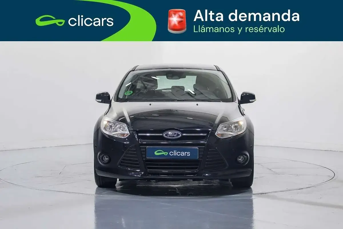 Usado Ford Focus Trend 125 CV (91 kW) 2014 Negro Utilitario