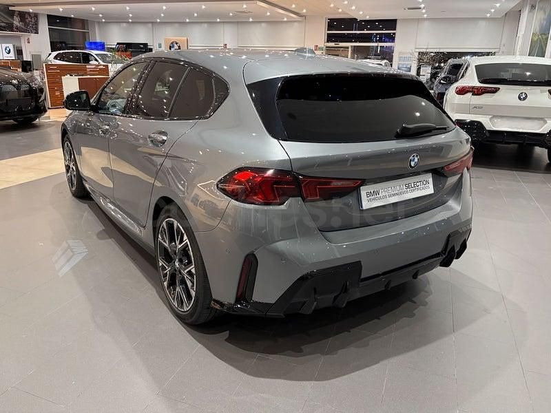Usado BMW 118 150 CV (110 kW) 2025 Gris / plata Utilitario