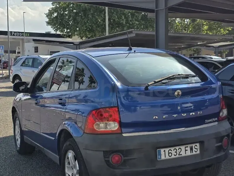 Usado SsangYong Actyon 141 CV (103 kW) 2007 Azul SUV