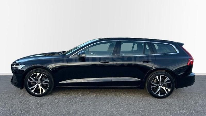Usado Volvo V60 Core 197 CV (144 kW) 2025 Negro Familiar