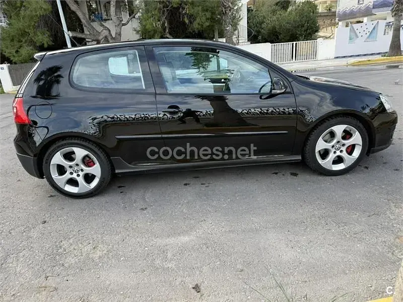Usado VW Golf IV GTI 200 CV (147 kW) 2006 Negro Berlina