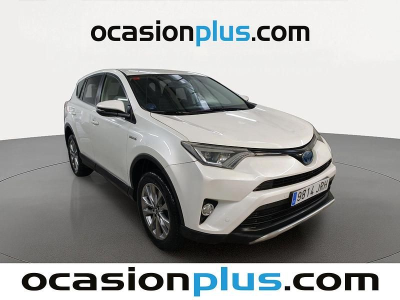 Usado Toyota RAV4 Hybrid Advance 197 CV (144 kW) 2016 Blanco SUV