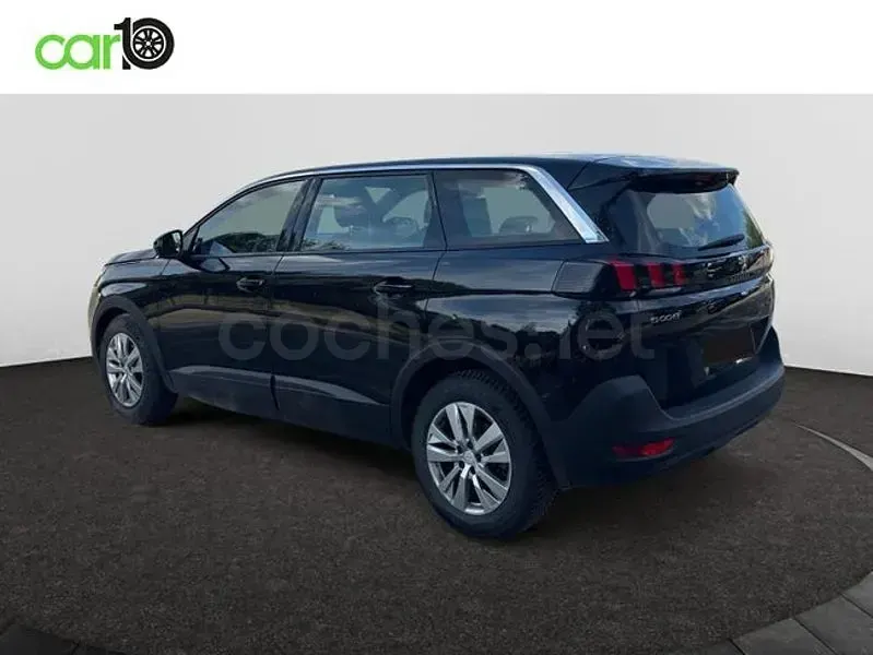 Usado Peugeot 5008 Allure 136 CV (100 kW) 2024 Negro SUV