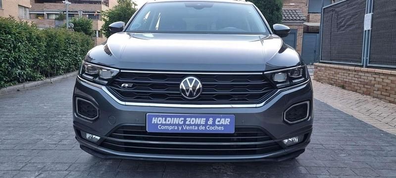 Usado VW T-Roc Advance 116 CV (85 kW) 2022 Gris SUV