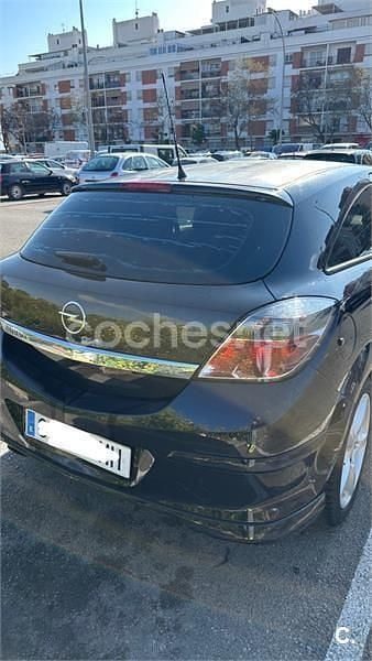 Usado Opel Astra GTC Enjoy 115 CV (84 kW) 2009 Negro Berlina