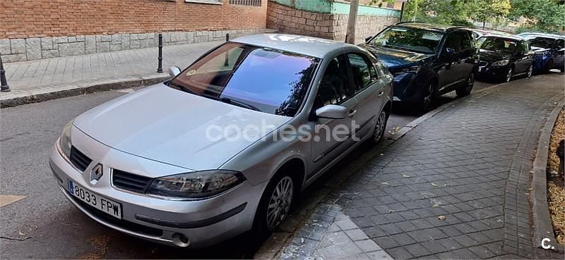 Gris / plata Usado 2007 Renault Laguna III Privilege Berlina | 2100 € (Precio justo) - Imagen 1/4