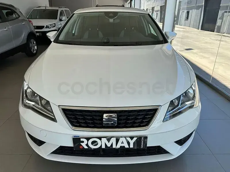 Usado Seat Leon Style 115 CV (84 kW) 2020 Blanco Berlina