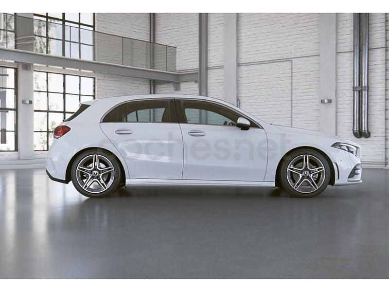 Usado Mercedes A200 AMG line 163 CV (119 kW) 2020 Blanco polar  pintura unicolor Berlina
