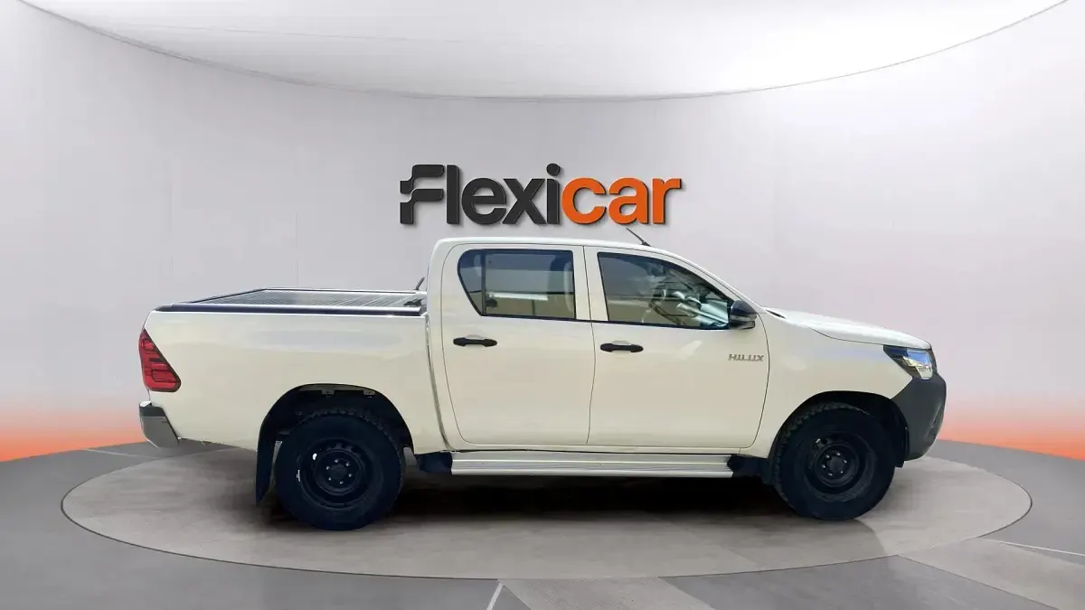 Usado Toyota HiLux 150 CV (110 kW) 2019 Blanco Pickup/Camioneta
