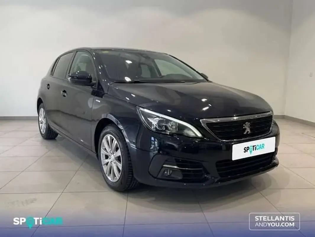 Usado Peugeot 308 Style 101 CV (74 kW) 2018 Negro Berlina