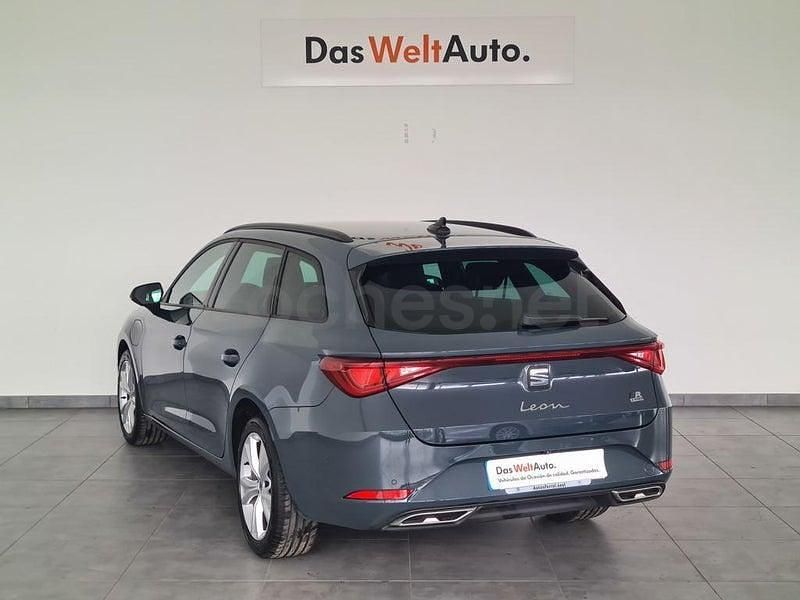 Usado Seat Leon FR 204 CV (150 kW) 2025 Azul Familiar
