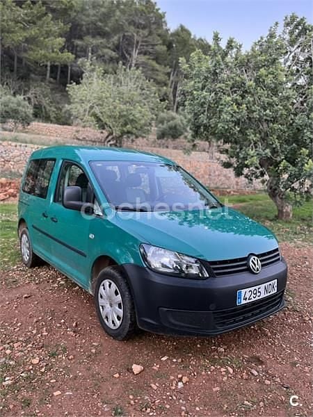 Usado VW Caddy Trendline 110 CV (80 kW) 2013 Verde Monovolumen